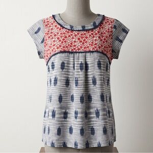 THML Scoop Neck Floral Ikat Patterned Top, Size Medium.